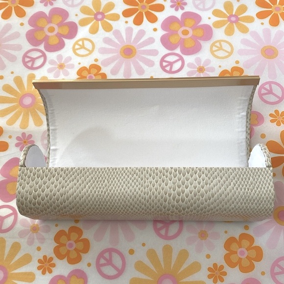 NEW Jimmy Choo Lightweight Faux Snake Skin Eyeglass Case +Branded Cleaning Cloth - Picture 9 of 14